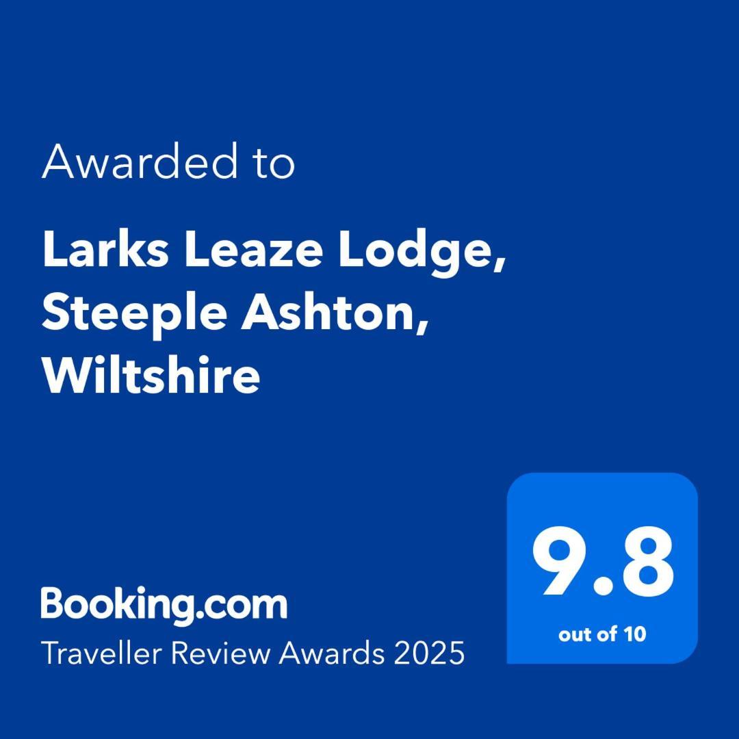 Larks Leaze Lodge, Steeple Ashton, Wiltshire Trowbridge Buitenkant foto